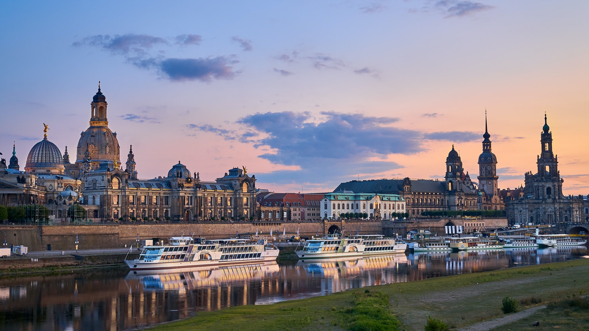 Dresden_photo_oliver-guhr-9YUsgVnnsTk-unsplash